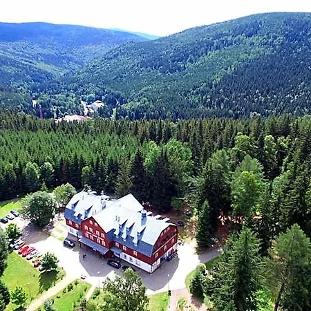 Lesni Hotel 3*