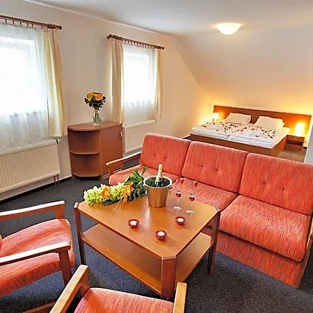 Lesni Hotel 3*